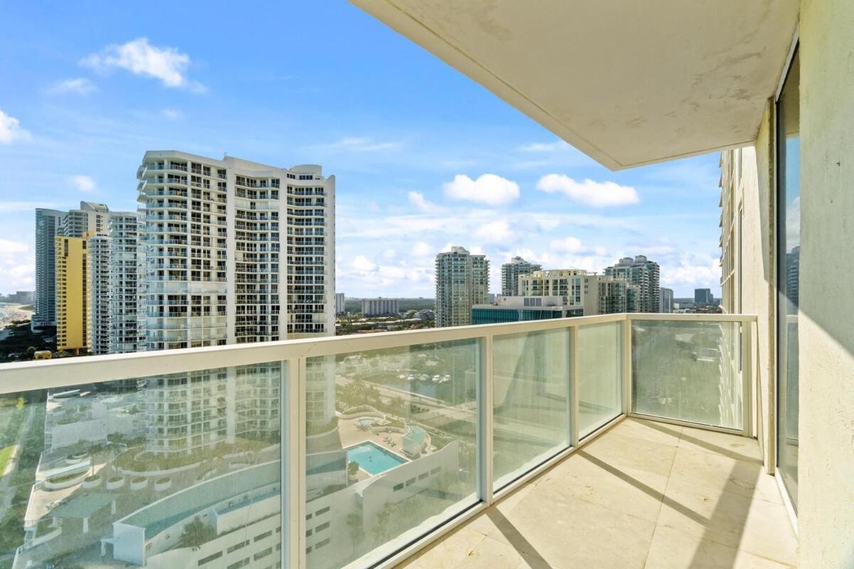 Luxury 2-Bedrooms Oceanfront Condo In Sunny Isles Sunny Isles Beach Extérieur photo